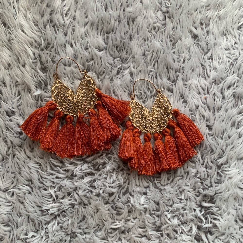 Tassel with gold Earrings
